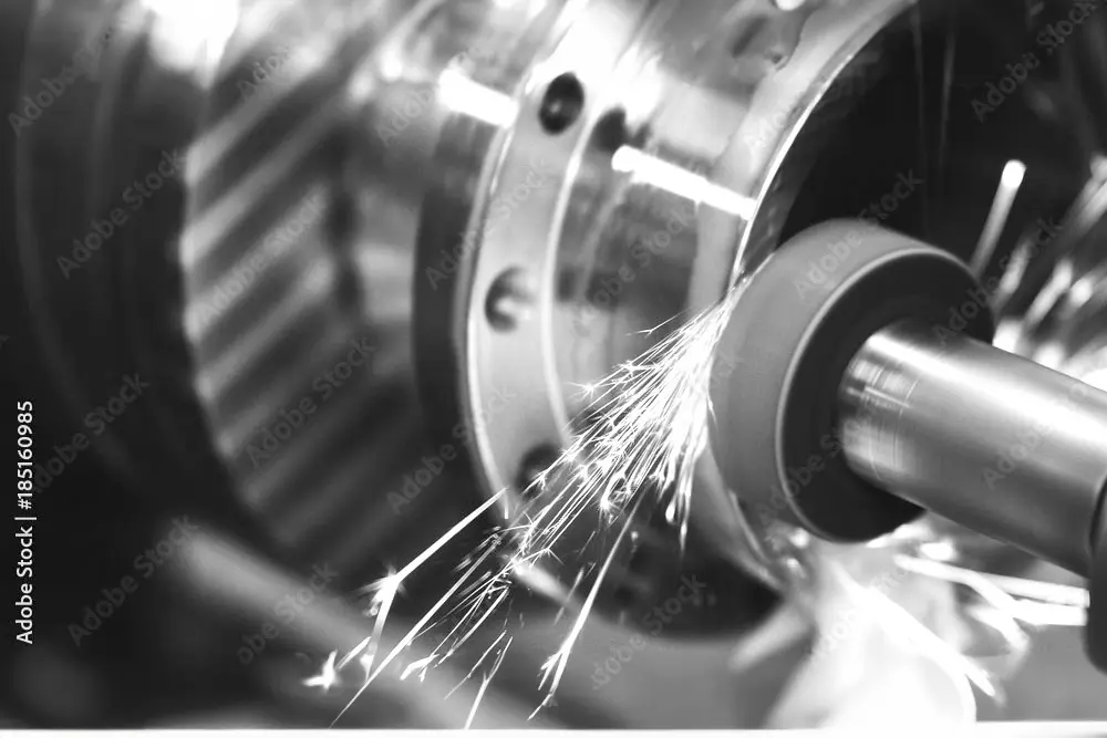 AdobeStock_185160985_grinding-tip-v3